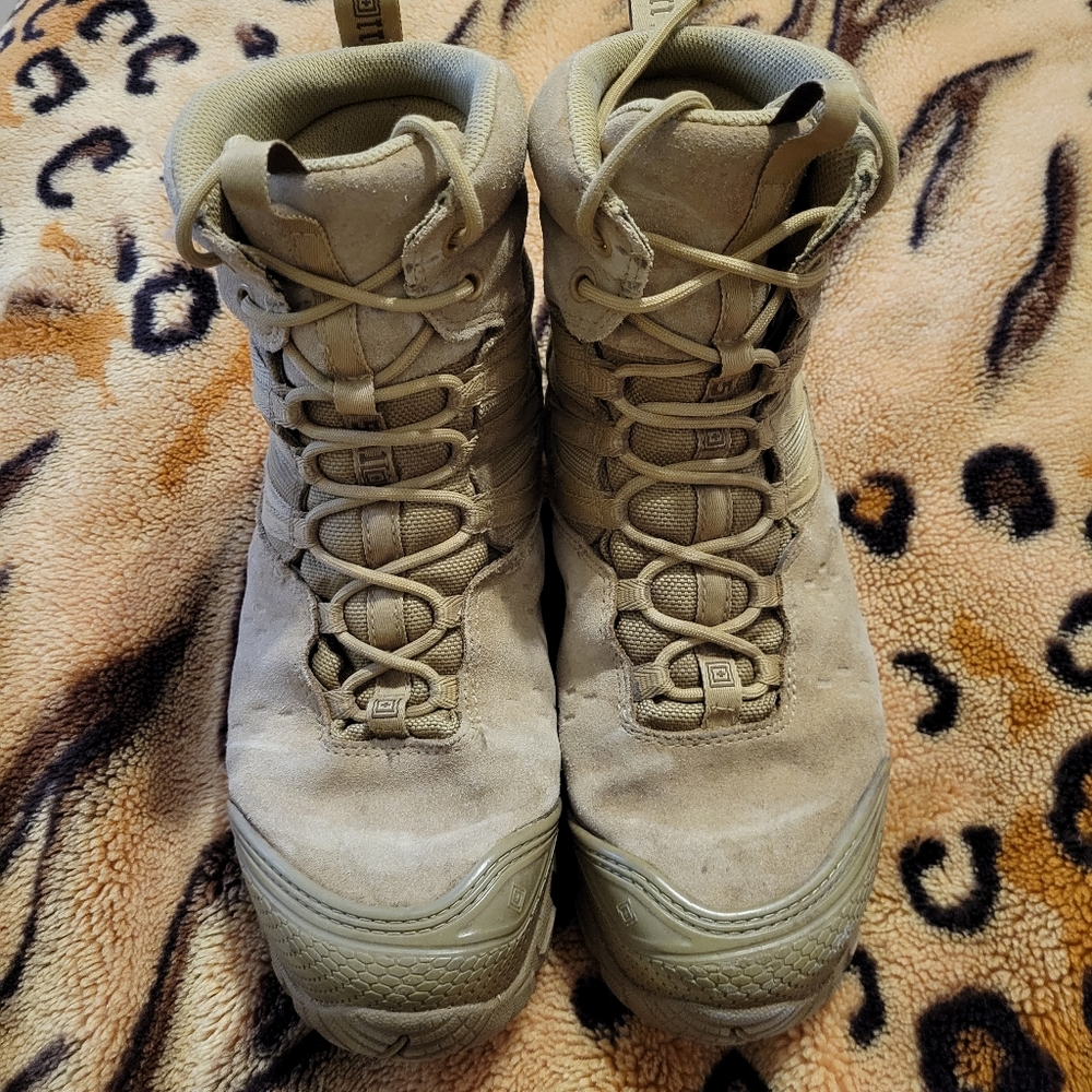 Men's 5.11 Union 6" Waterproof Boots Sz 10.5 EUC Coyote